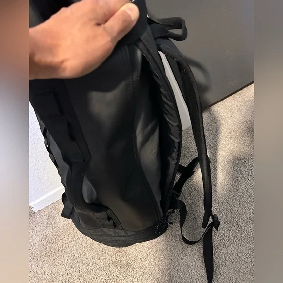 The North Face Black Duffel Backpack - Picture 4 of 11